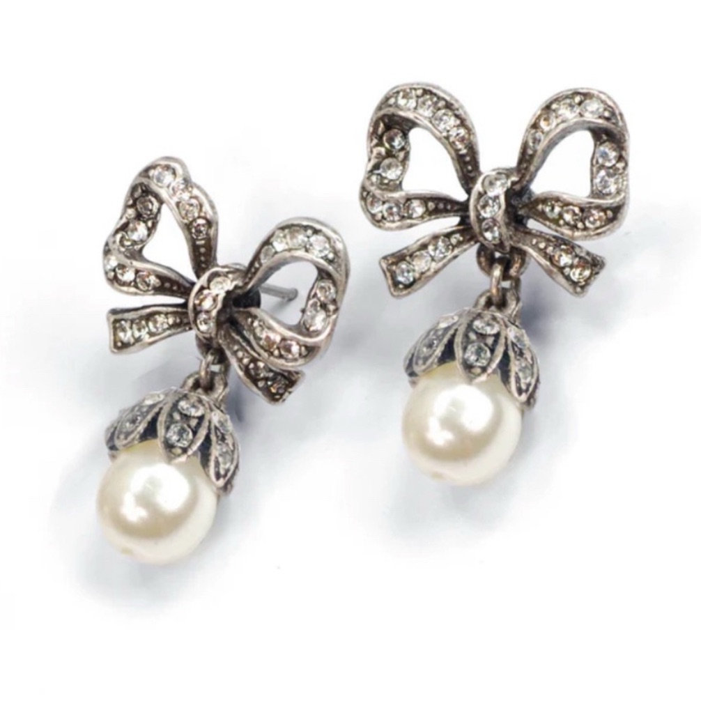 Sweet Romance Bow Stud Earrings Nwot Silver Clear Swarovski Crystal & Pearl Drop